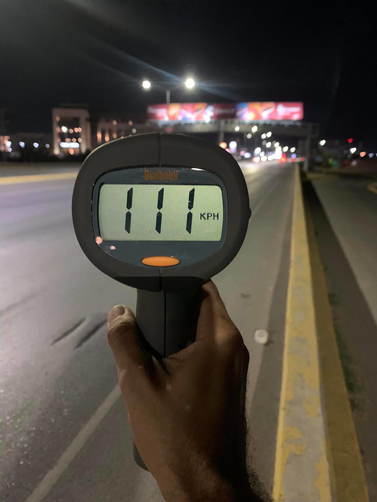 Ciudadanos 'veloces' siguen en la autopista Torreón - San Pedro