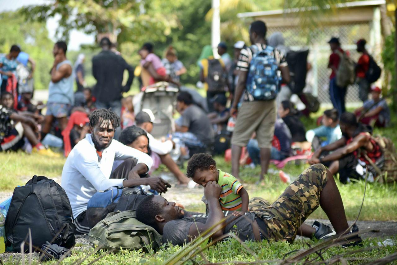 Más de 500 haitianos instalan campamento en Piedras Negras