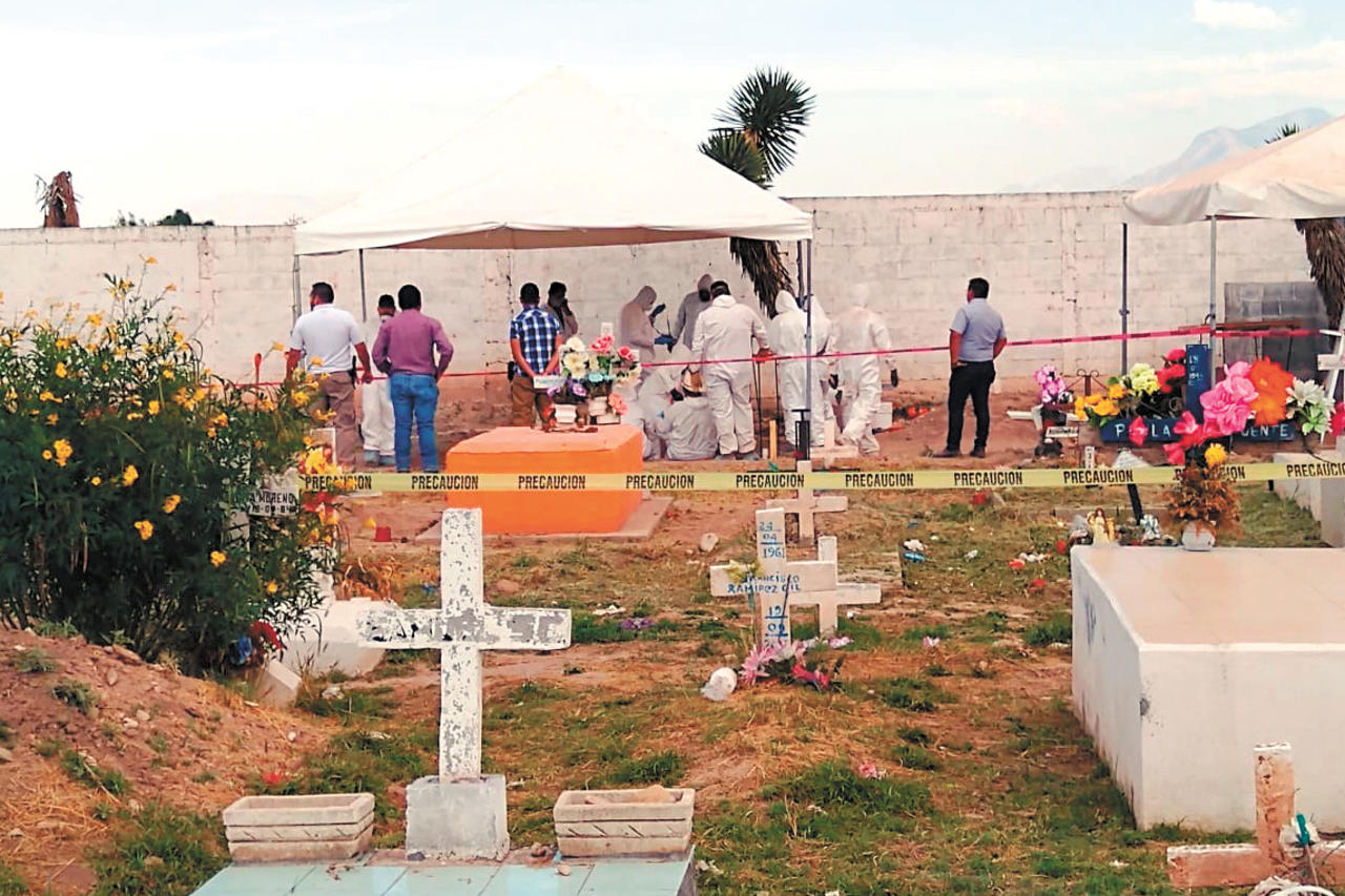 Centro Regional de Identificación Humana cerrará 2021 con exhumaciones en Ramos Arizpe y Saltillo