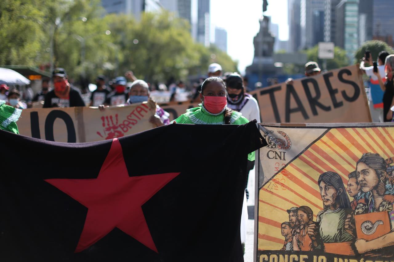Organizaciones marchan en CDMX contra presencia de paramilitares en Chiapas