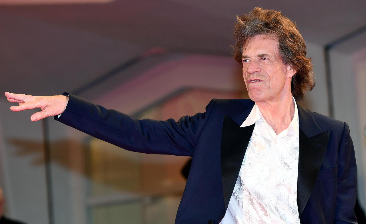 Mick Jagger baila a los 79 años y sorprende al público