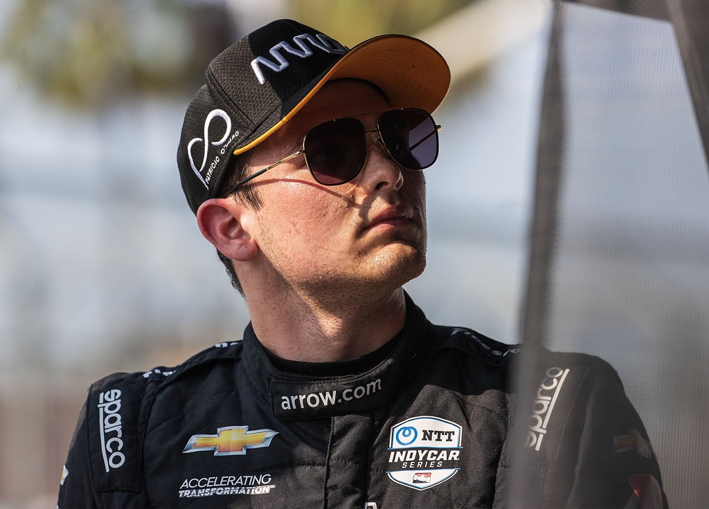 'Pato' O'Ward va por el título en la IndyCar