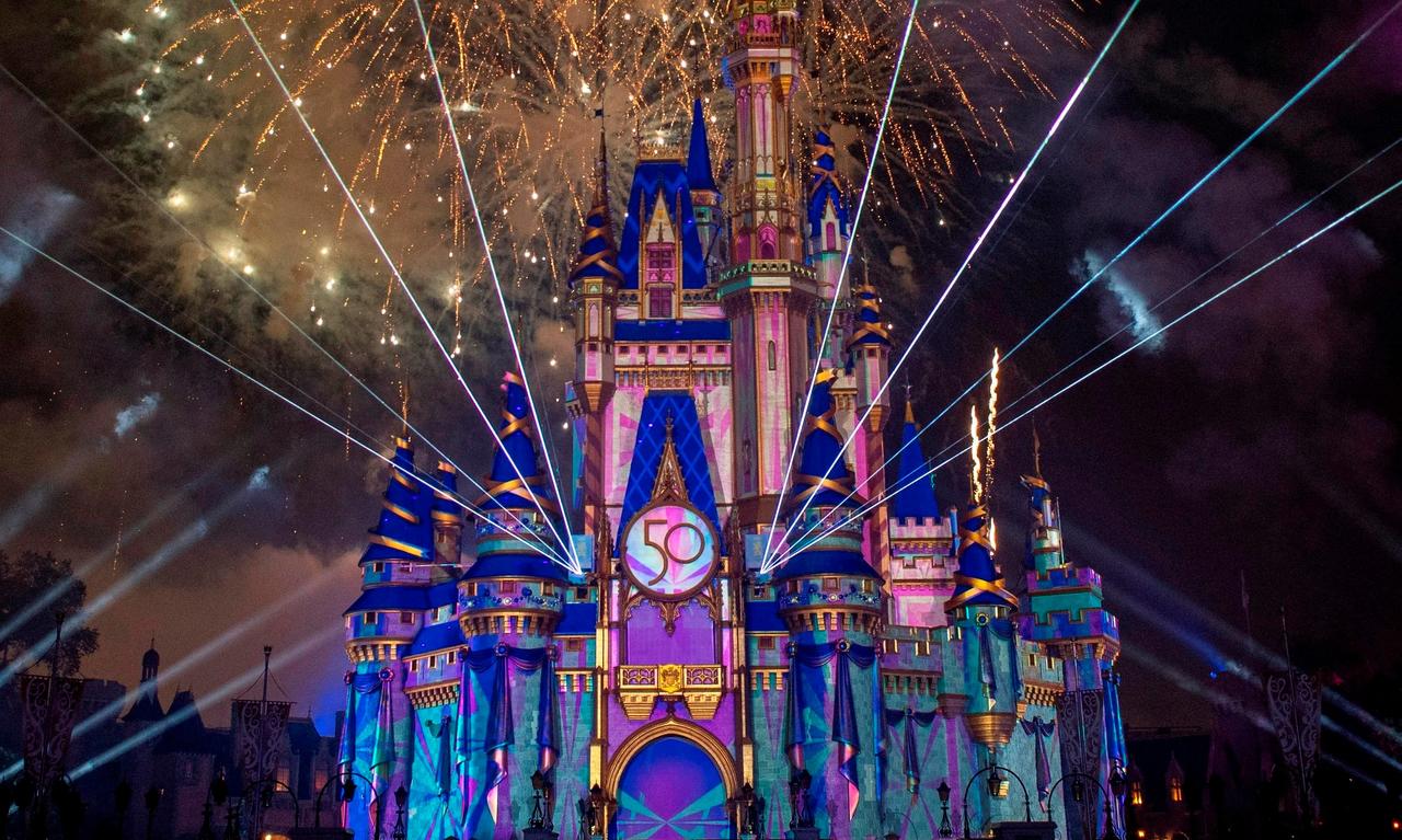 Disney World cumple 50 años con la promesa de seguir creando magia