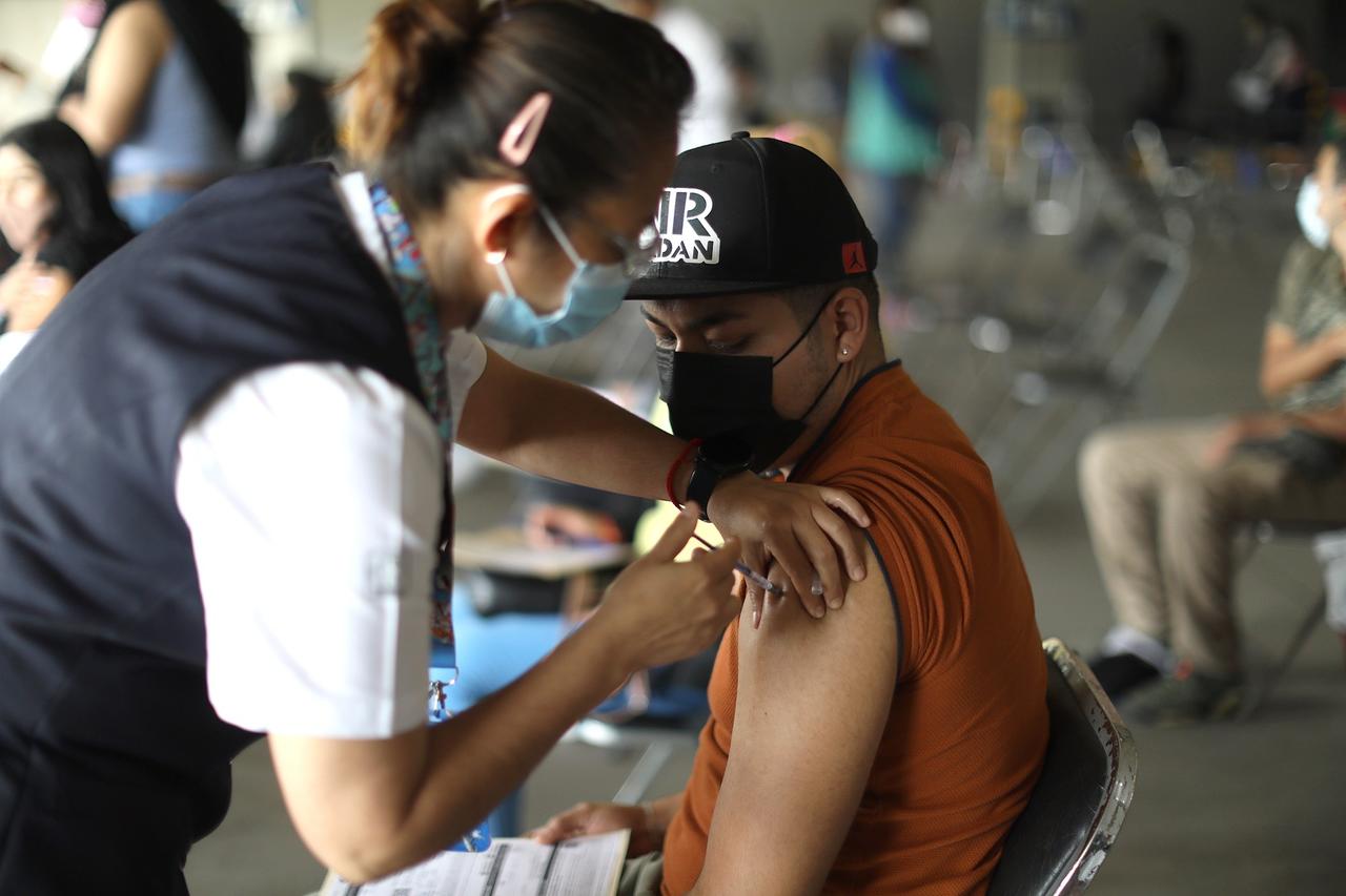 Antes que vacunar menores contra COVID, necesario abarcar a rezagados: empresarios de Ramos Arizpe