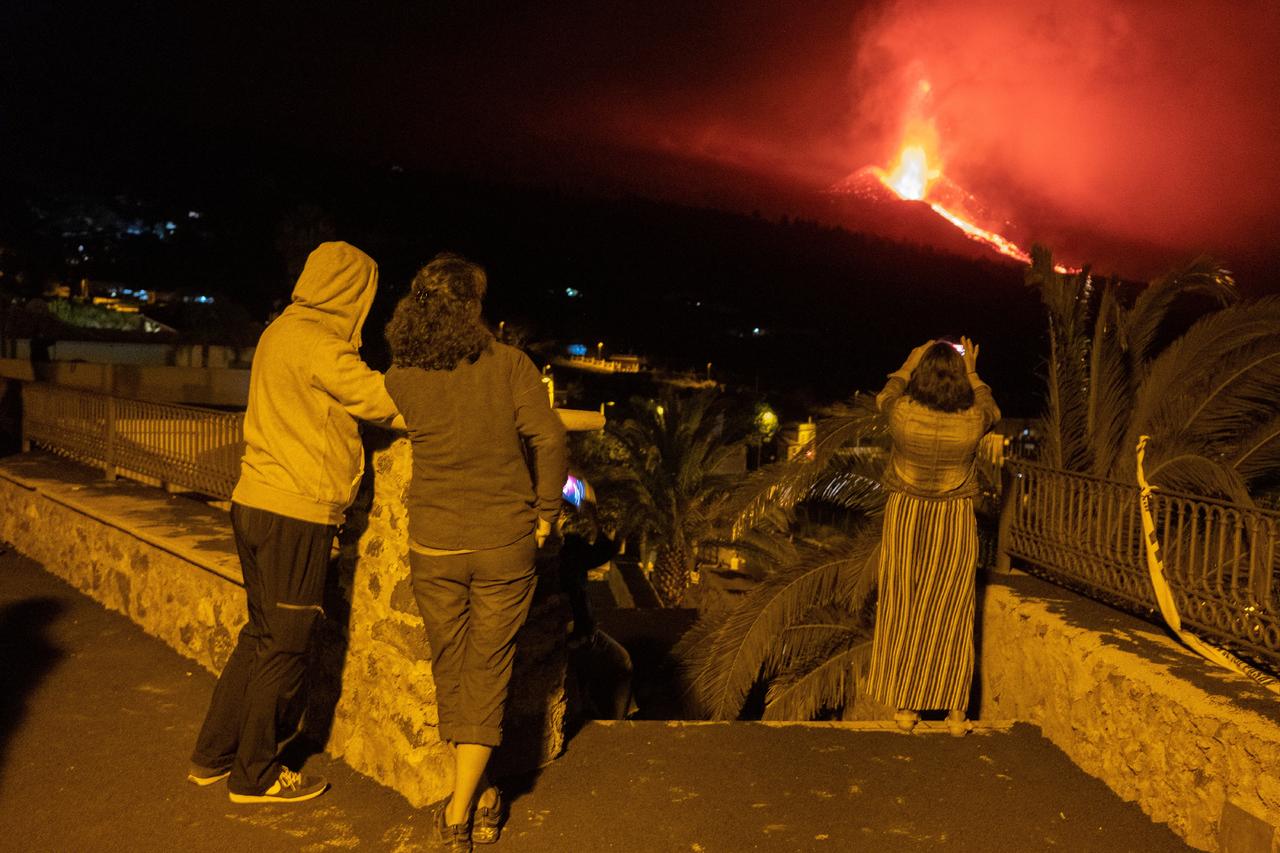 La isla de La Palma se prepara para convivir con una erupción cuyo fin no parece cercano