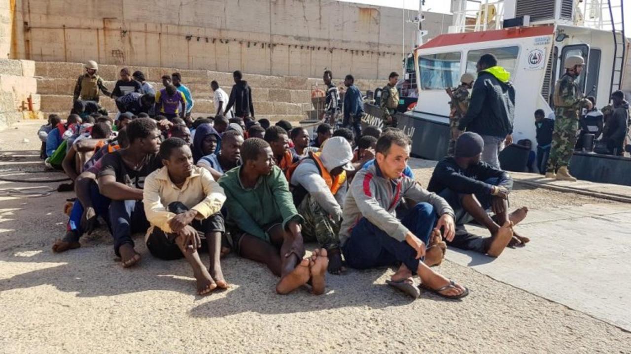 Al menos 5 mil migrantes han sido encarcelados tras detenciones masivas en Libia