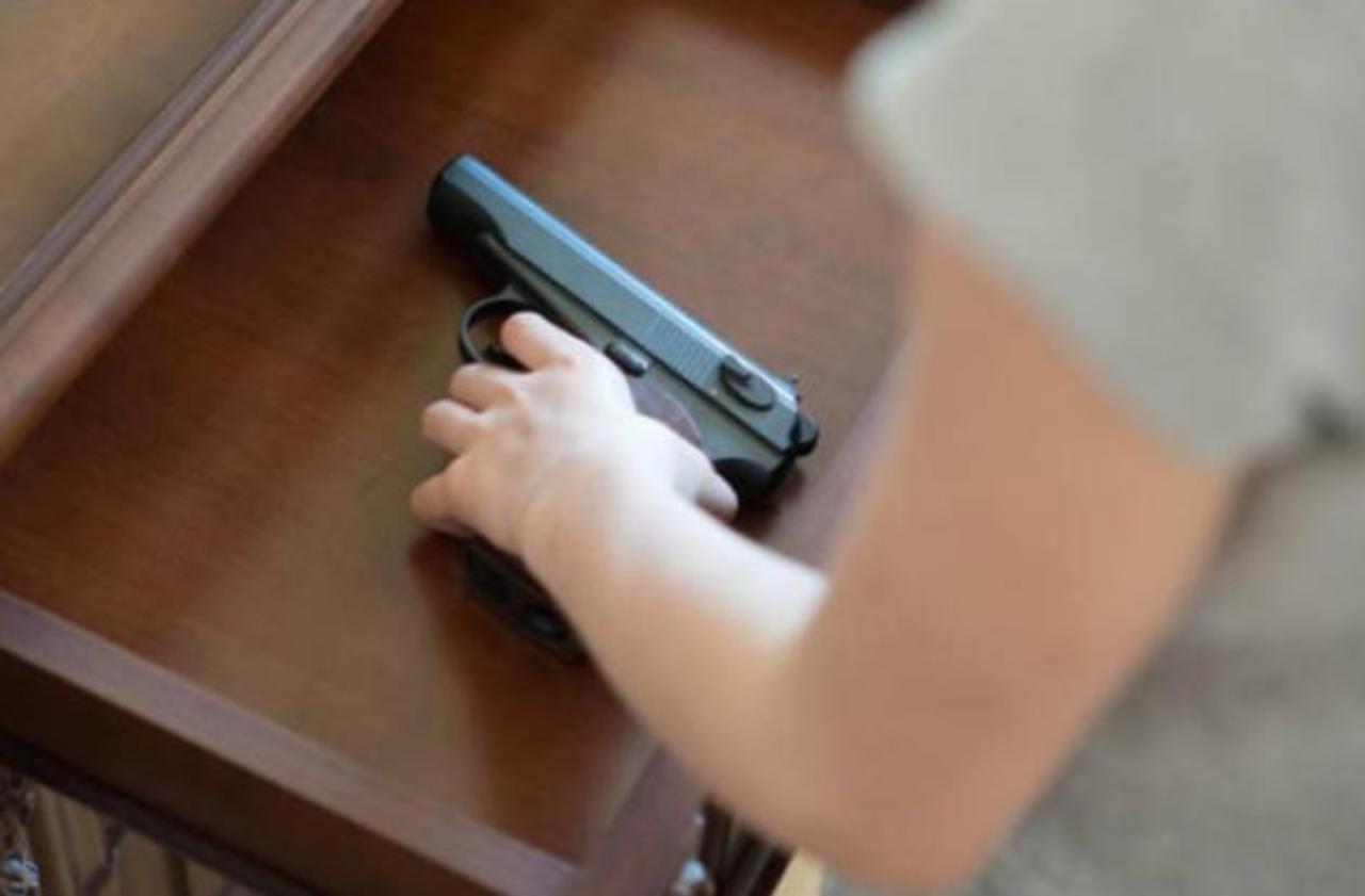 Fallece el niño que se disparó con arma de su papá en Puebla
