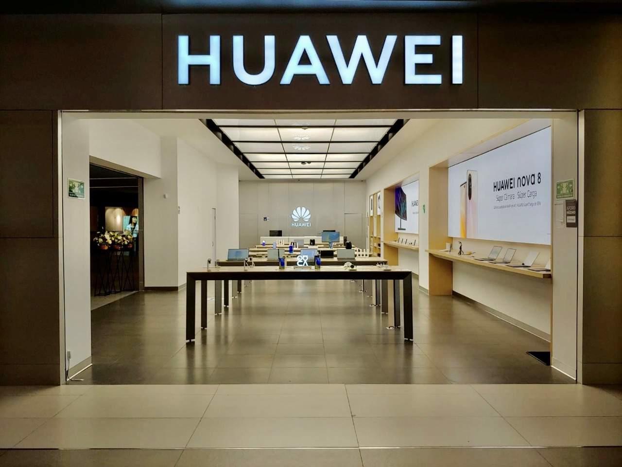 Huawei abre tienda en Monterrey; anuncia promociones en internet