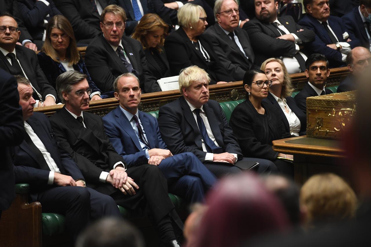 El Parlamento del Reino Unido rinde homenaje a legislador asesinado