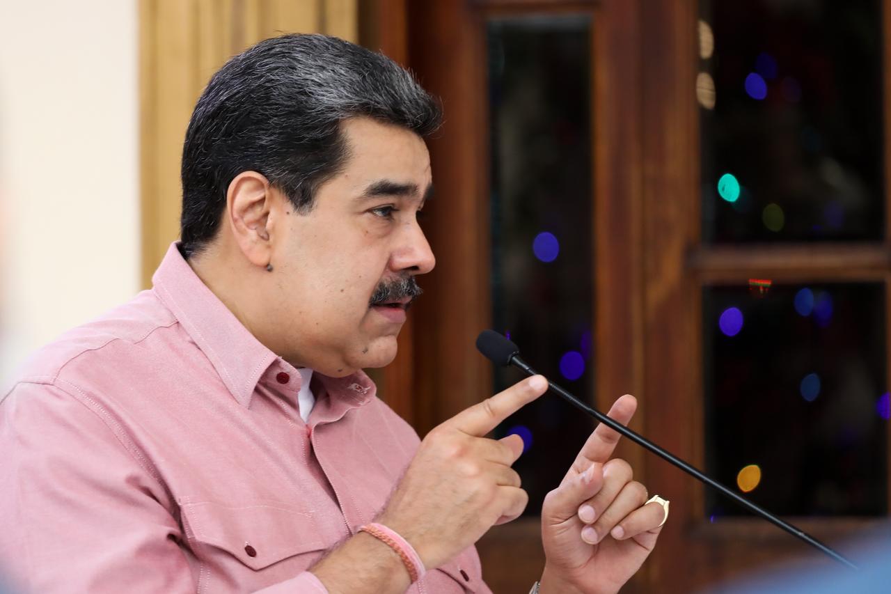 Repudian retraso en diálogo por la paz venezolana