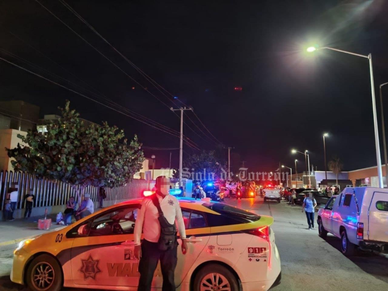 Autoridades evacuan área de Urgencias de la Clínica 16 del Seguro Social en Torreón
