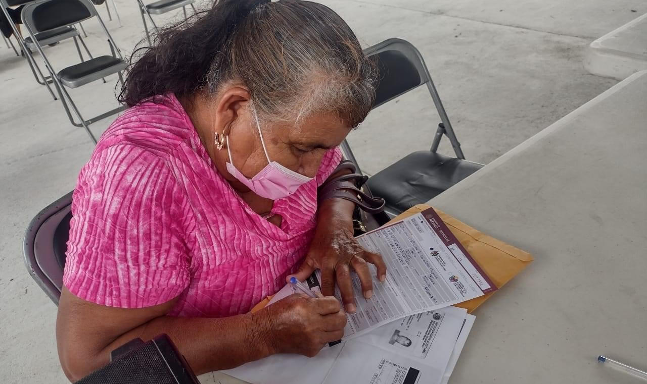 Avanza incorporación de adultos mayores de 65 años a pensión Bienestar en Durango