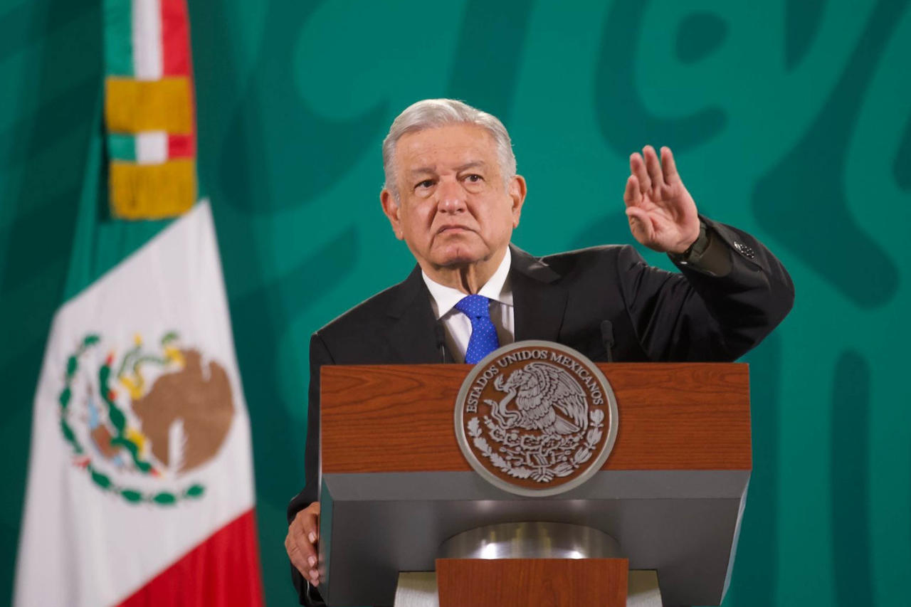 AMLO afirma sobre Telmex que el Gobierno analizará lo que más conviene a nación