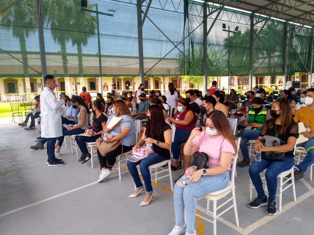 Bienestar anuncia segundas dosis antiCOVID para jóvenes de 18 a 29 años en Torreón