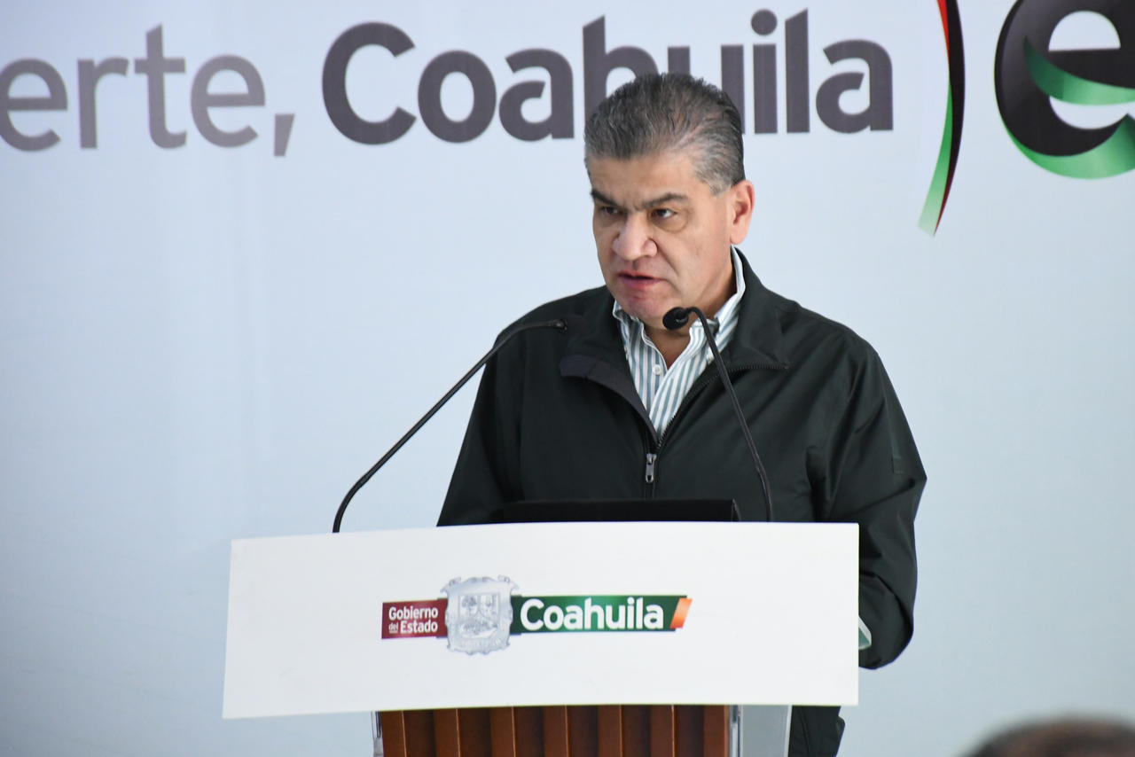 Gobernador de Coahuila revira a secretario de Inversión por tema Metrobús