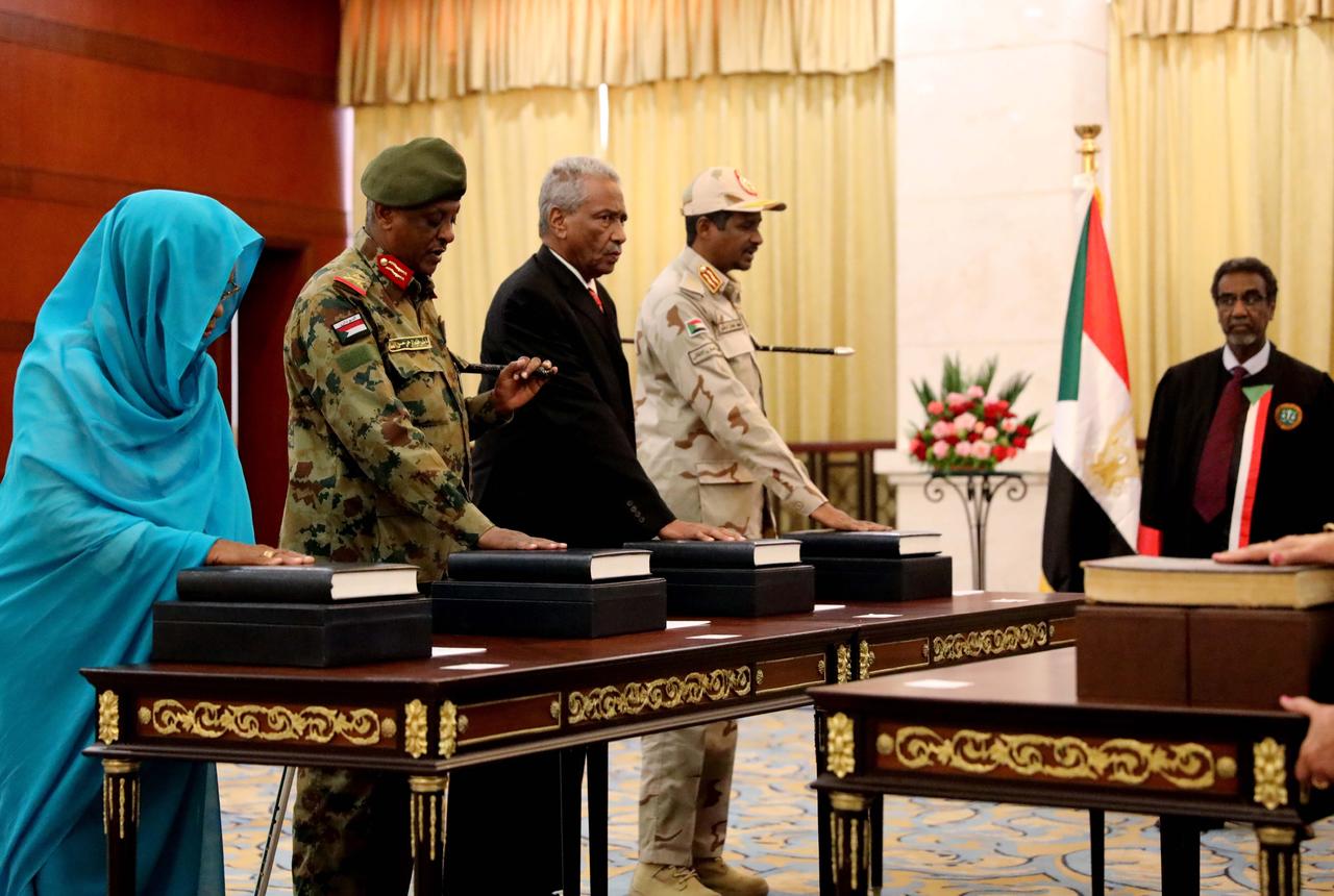 Militares finalizan la transición democrática en Sudán con un golpe de Estado