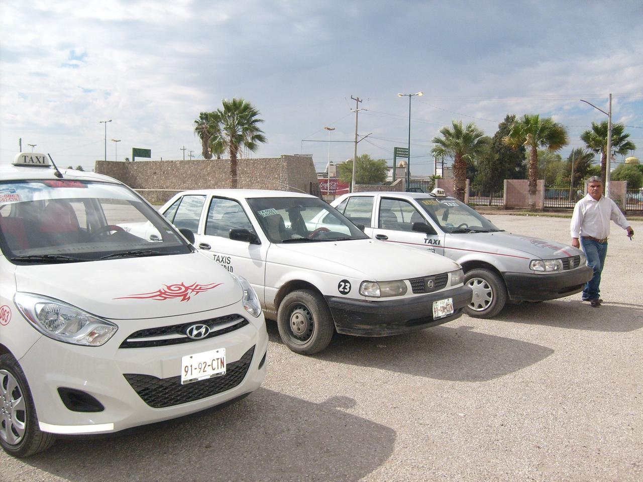 Líder de taxistas en San Pedro lamenta negativa de regidores de darles plazo para pagar concesiones