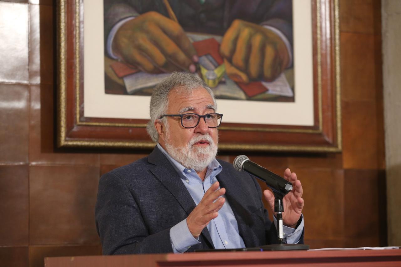 Encinas anuncia a expertos que conformarán Comisión de la Verdad por Guerra Sucia en México