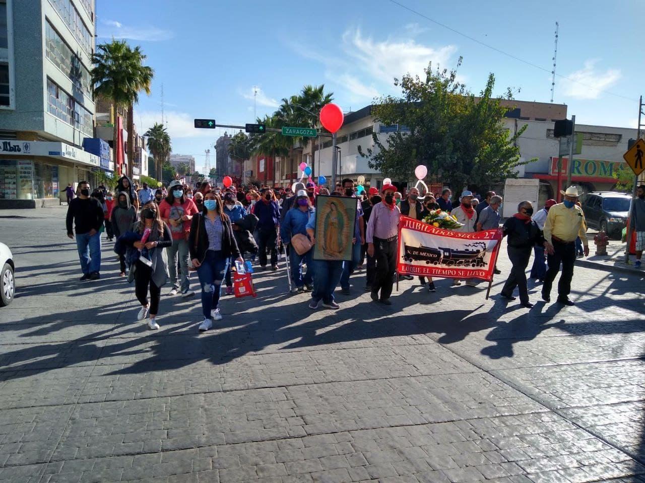 Con ferrocarrileros, inician peregrinaciones guadalupanas en Torreón