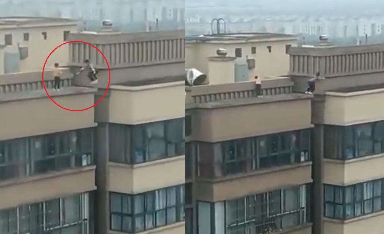 VIDEO: Niños saltan entre dos edificios de 15 pisos