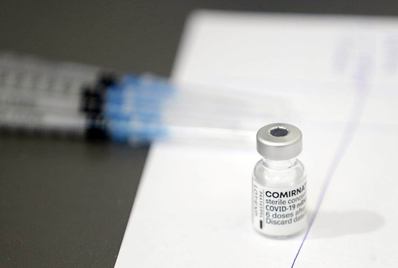 Pfizer pide autorizar las vacunas de refuerzo para adultos en Estados Unidos