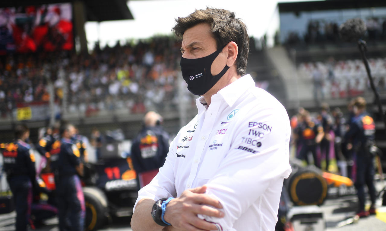 Desestiman apelación de Mercedes contra decisión de no sancionar a Max Verstappen