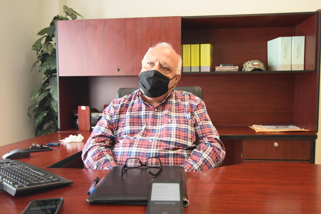 Deposita industria de Monclova finiquito a ex trabajadora manifestante