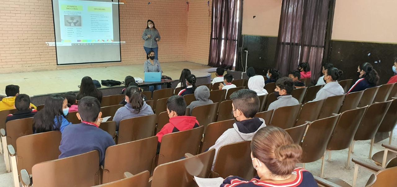 Pronnif ofrece plática de prevención de violencia a estudiantes en Matamoros 