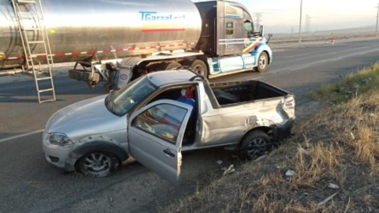 Conductor atropella a peatón tras falla mecánica en carretera Saltillo-Monterrey