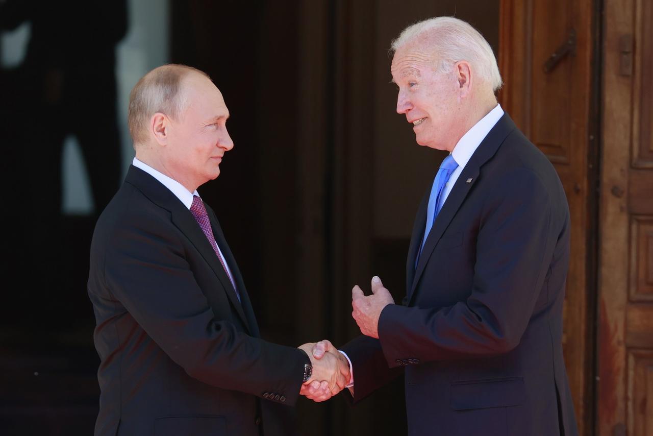 Vladimir Putin y Joe Biden, en cumbre virtual