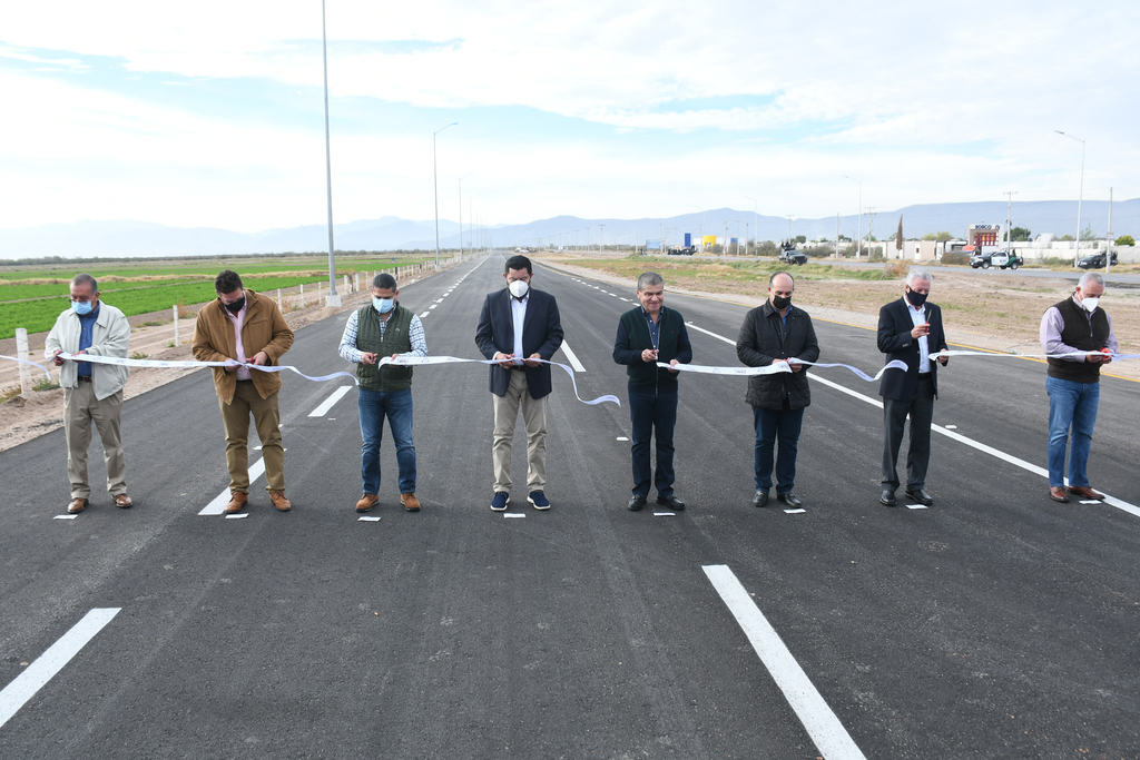 Autoridades de Coahuila entregan segundo cuerpo de carretera San Miguel-Esterito