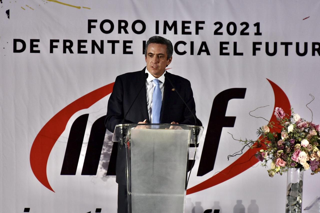 Es un momento muy delicado para la economía mexicana, advierte presidente del IMEF