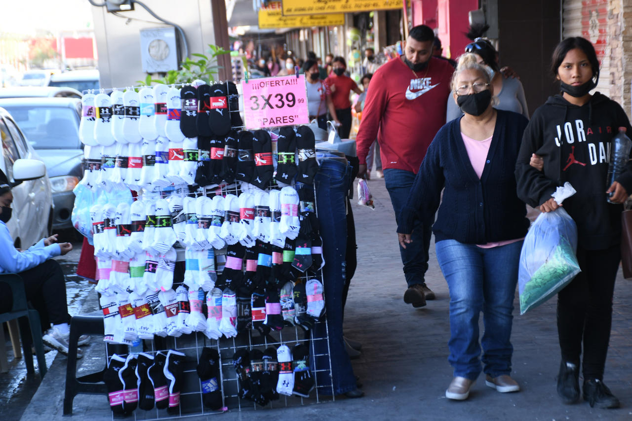 Autoridades buscan ordenar ambulantes de Torreón al cierre de este 2021