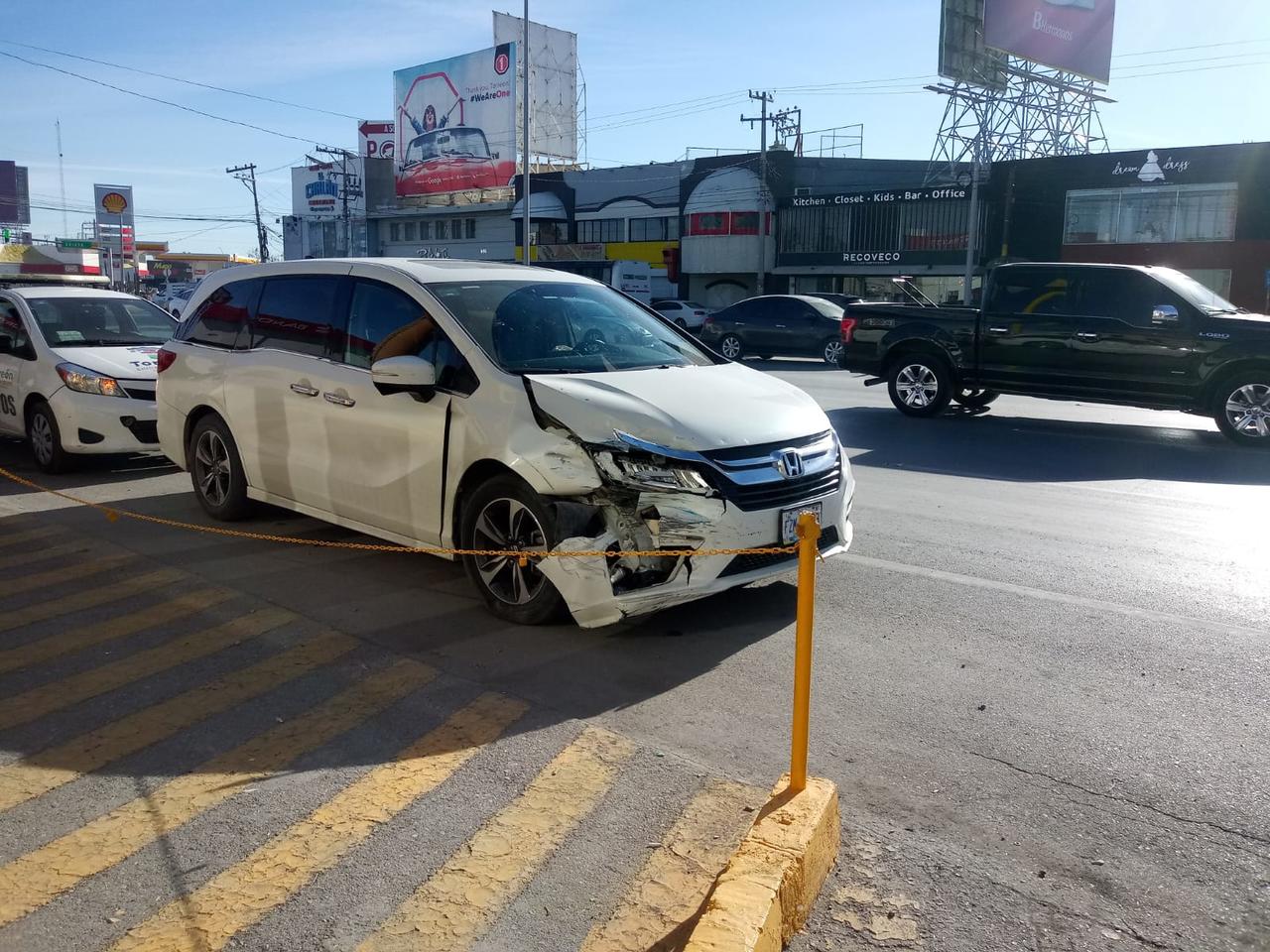 Choque en Torreón deja una lesionada y daños materiales por 80 mil pesos