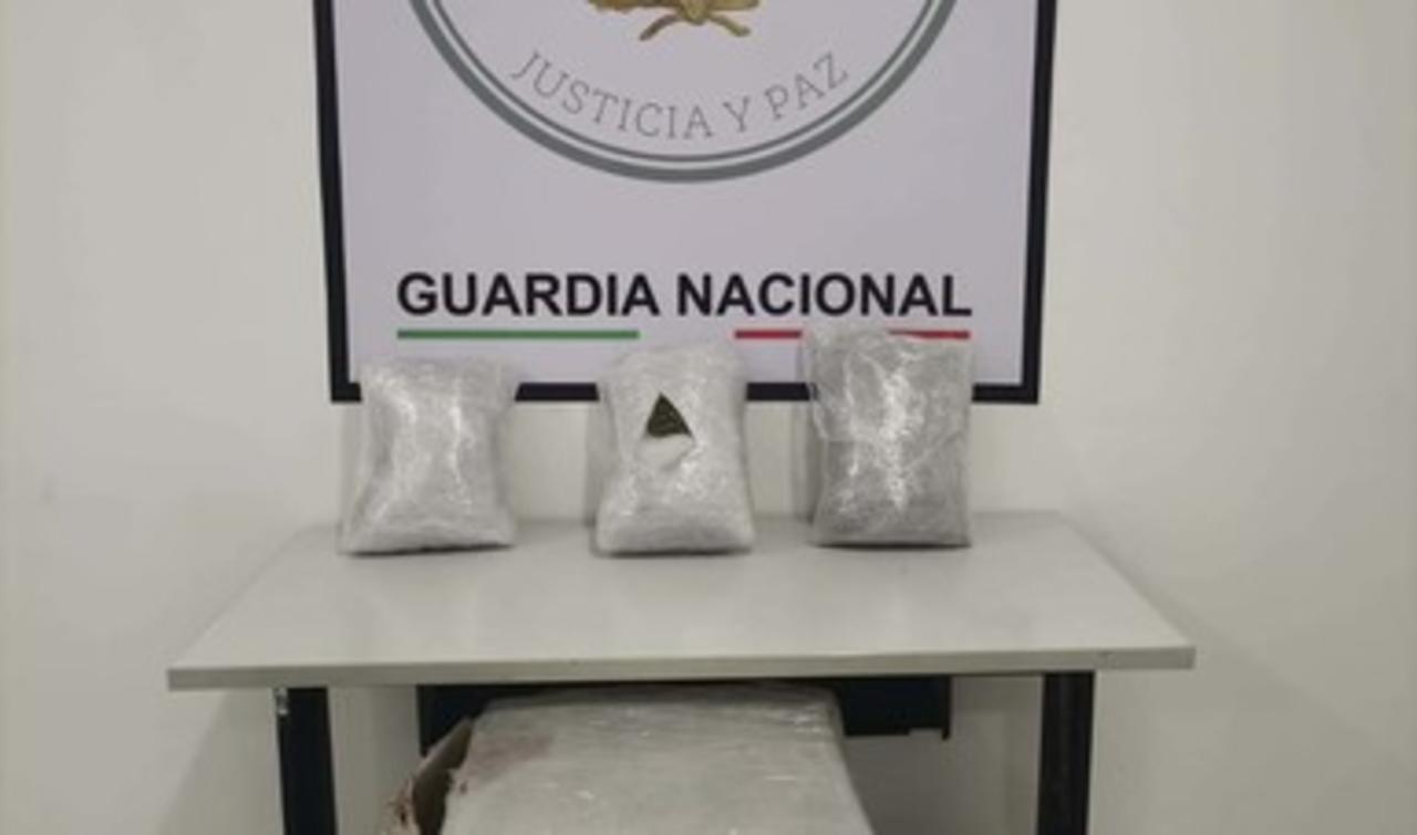 Binomio de la Guardia Nacional localiza paquetes con marihuana en Torreón