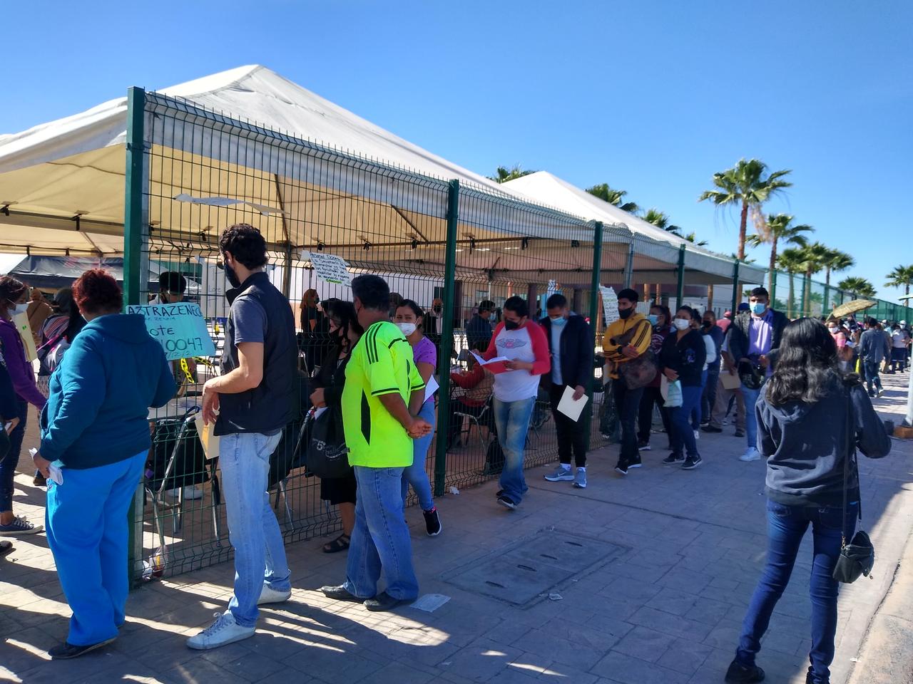 'El COVID no existe y la vacunación no es necesaria', dice mujer que acudió a módulo en Torreón