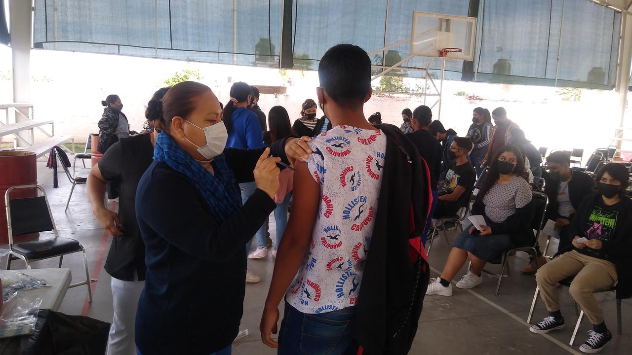 En primera jornada, proyectan aplicar 2 mil vacunas antiCOVID para adolescentes en Madero