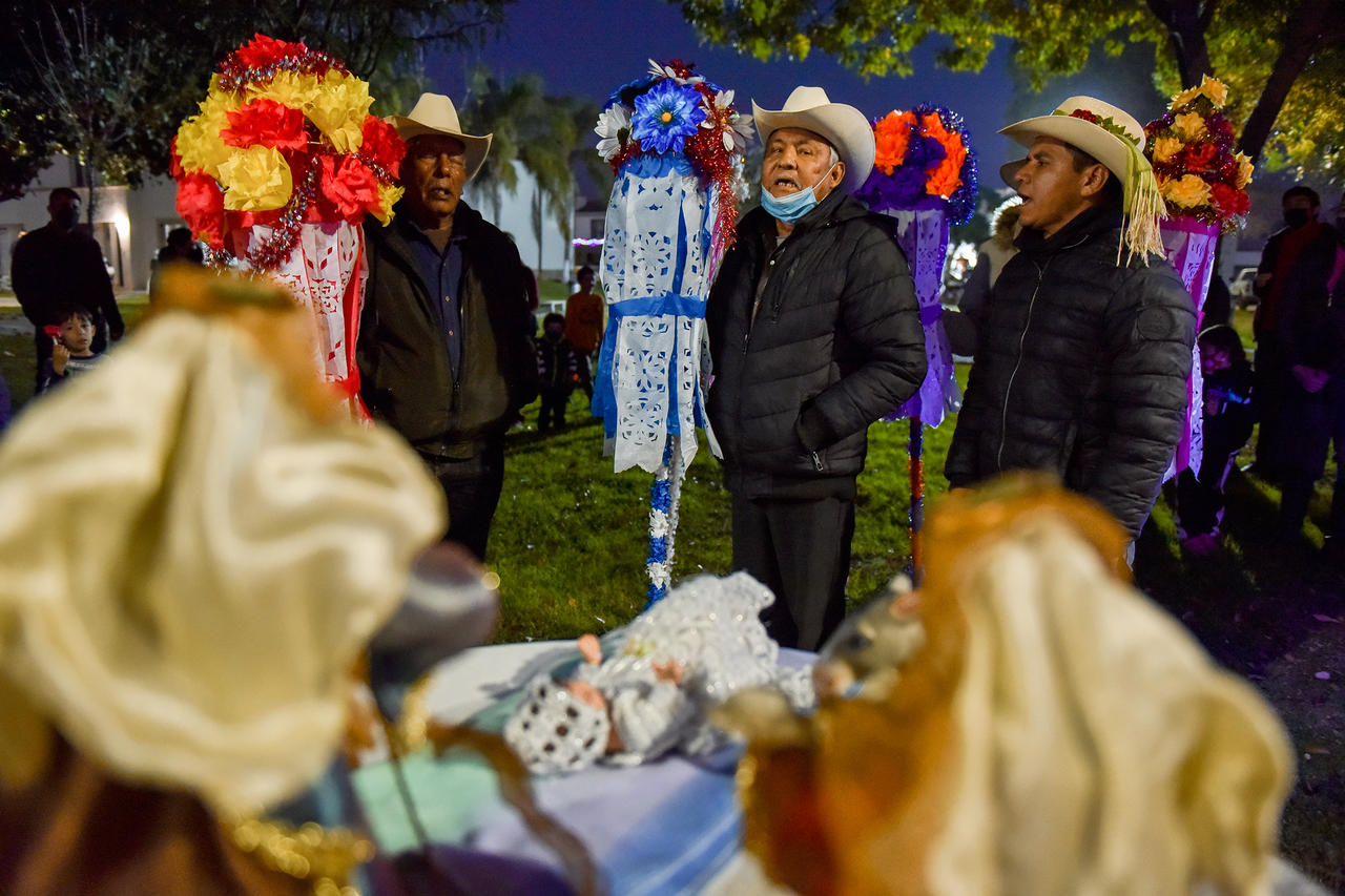 Cardencheros de Sapioriz celebran pastorela en Torreón