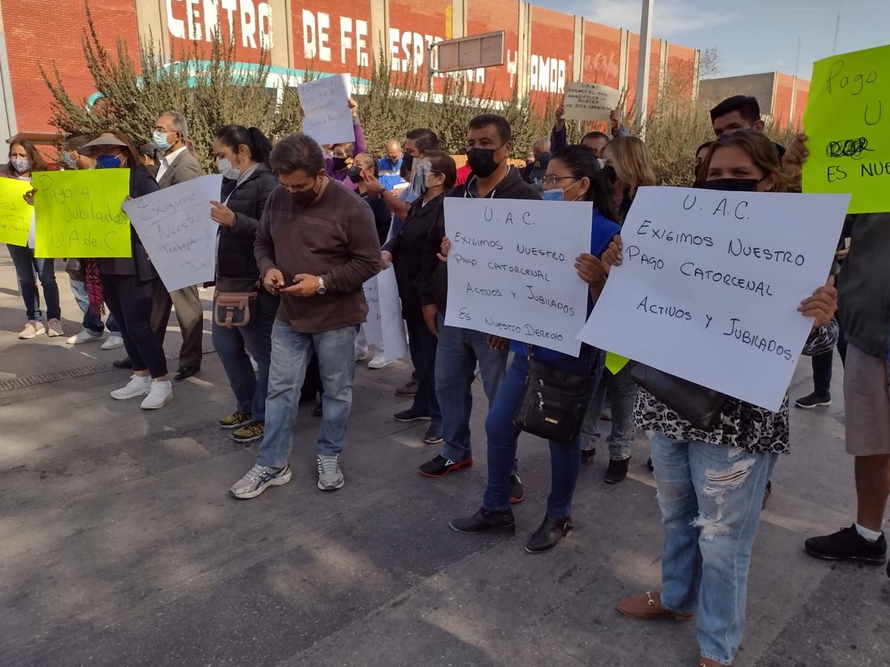 Gobierno de Coahuila atribuye a Federación falta de pago a maestros