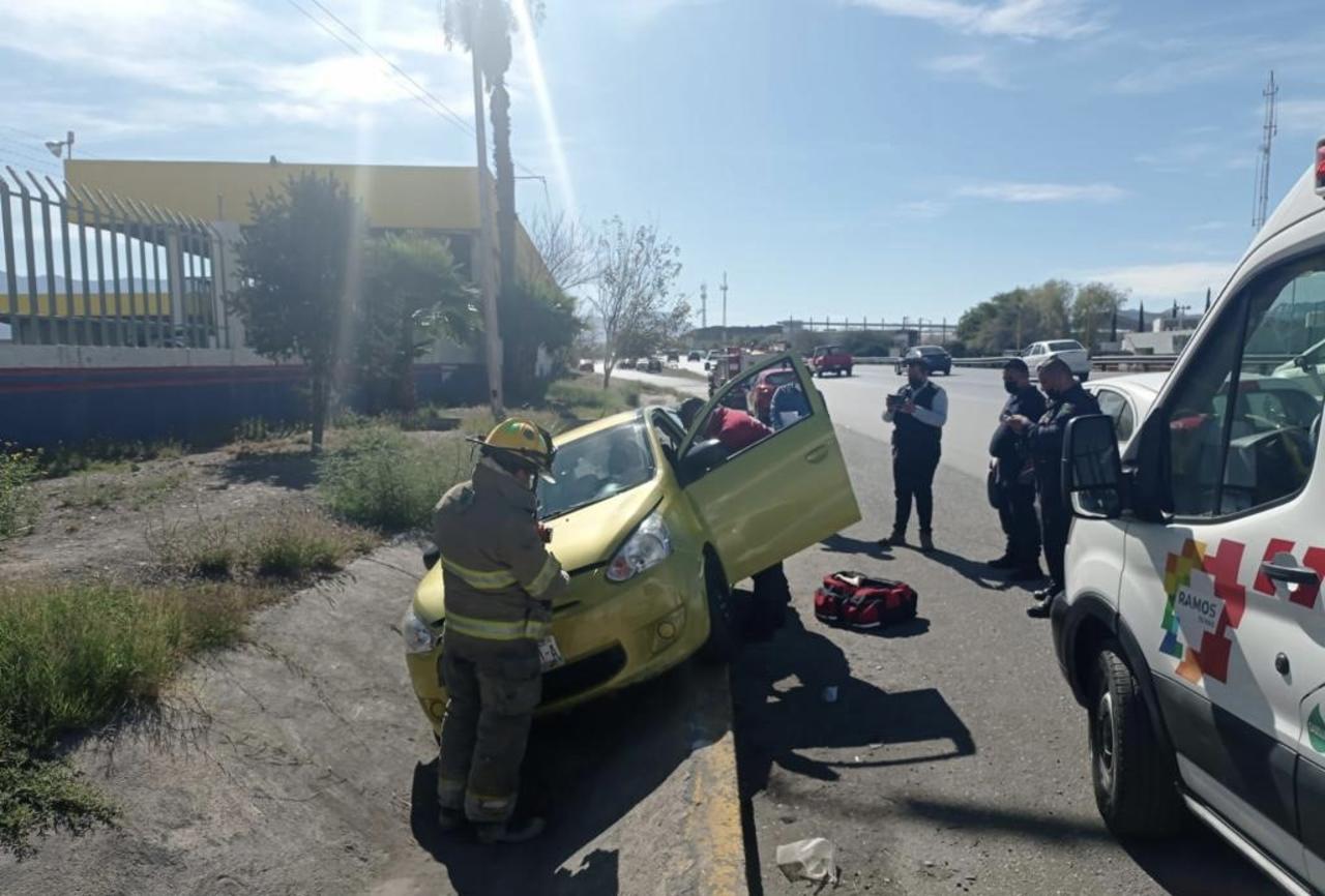 Mujer provoca choque y termina lesionada sobre carretera Saltillo-Monterrey
