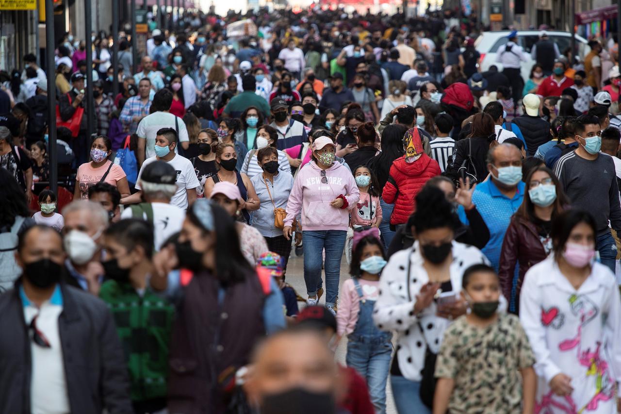 México concluye 2021 con 299 mil 428 fallecidos por COVID y 3 millones 979 mil contagios
