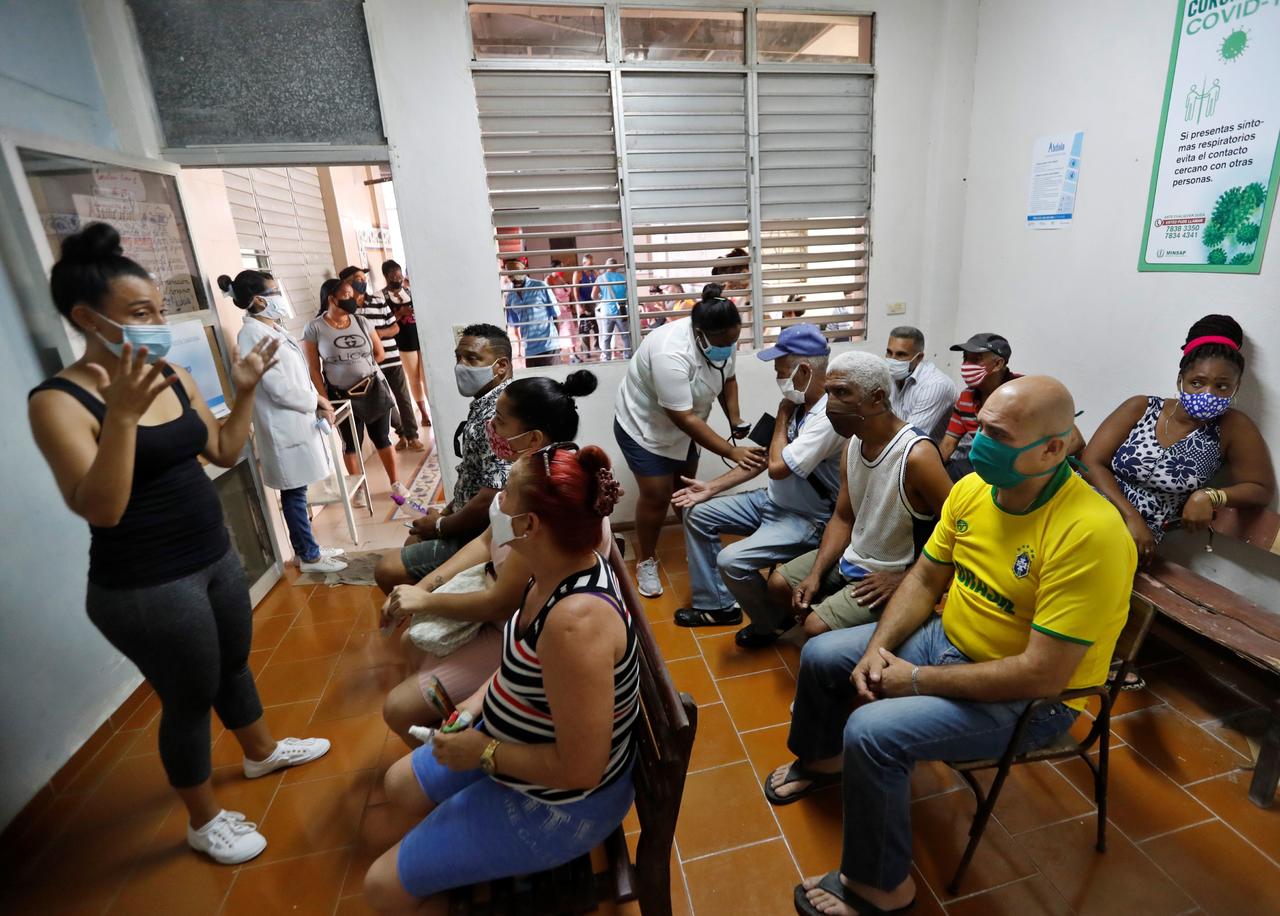 Cuba busca aprobación de OMS para sus vacunas contra COVID