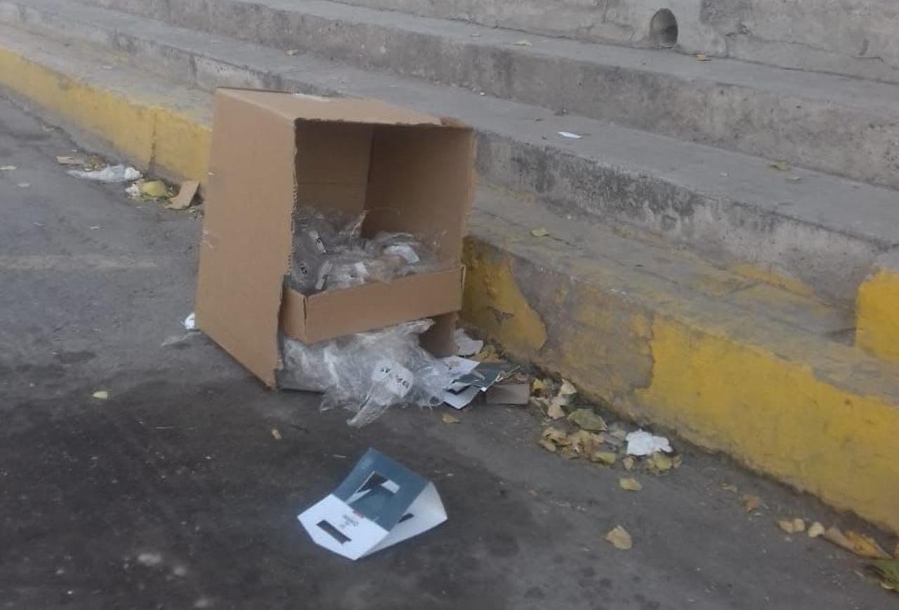 Tras toma de protesta de Román Cepeda dejan basura en Torreón