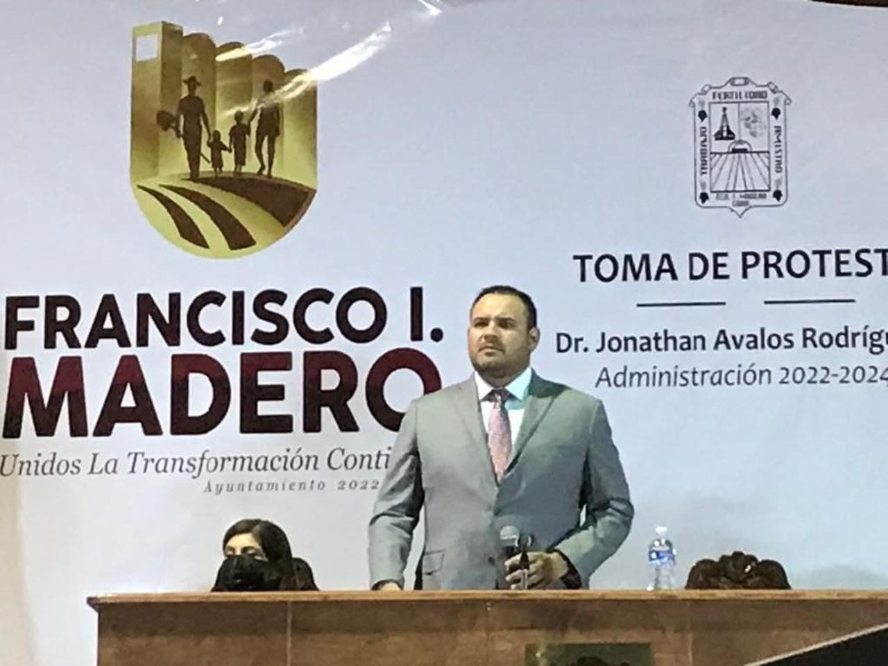 Seguiremos haciendo historia: alcalde de Madero al tomar protesta par segundo mandato