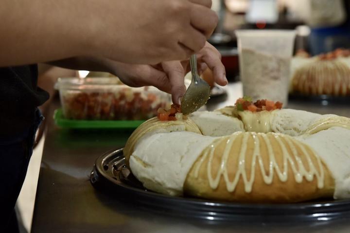 Rosca de Reyes; este es su significado y el por qué la comemos