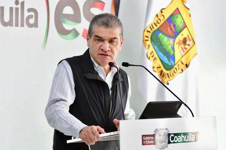 Gobernador de Coahuila convoca a aplicarse la dosis de refuerzo