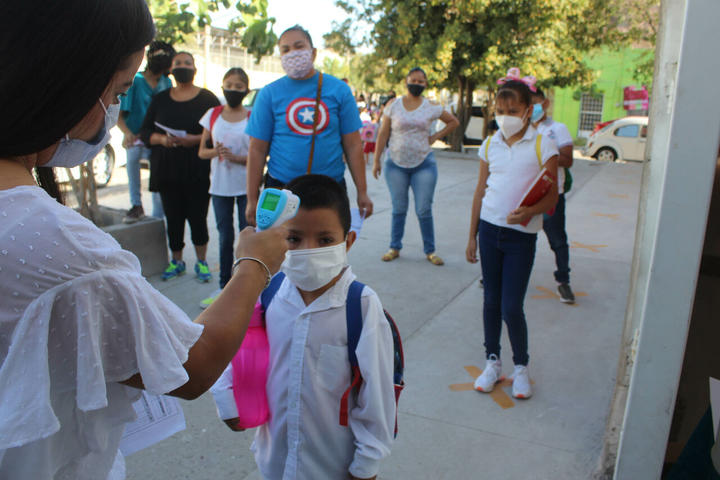 El SNTE no descarta nuevo aplazamiento de regreso a clases presenciales en Coahuila