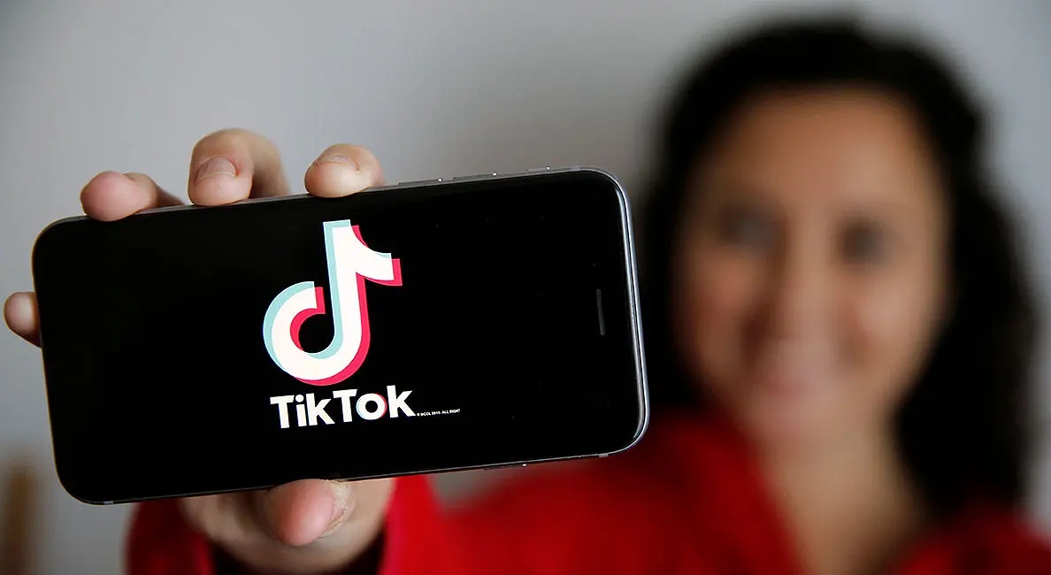 Adolescente pierde la vida en Sinaloa al dispararse mientras graba un video para TikTok