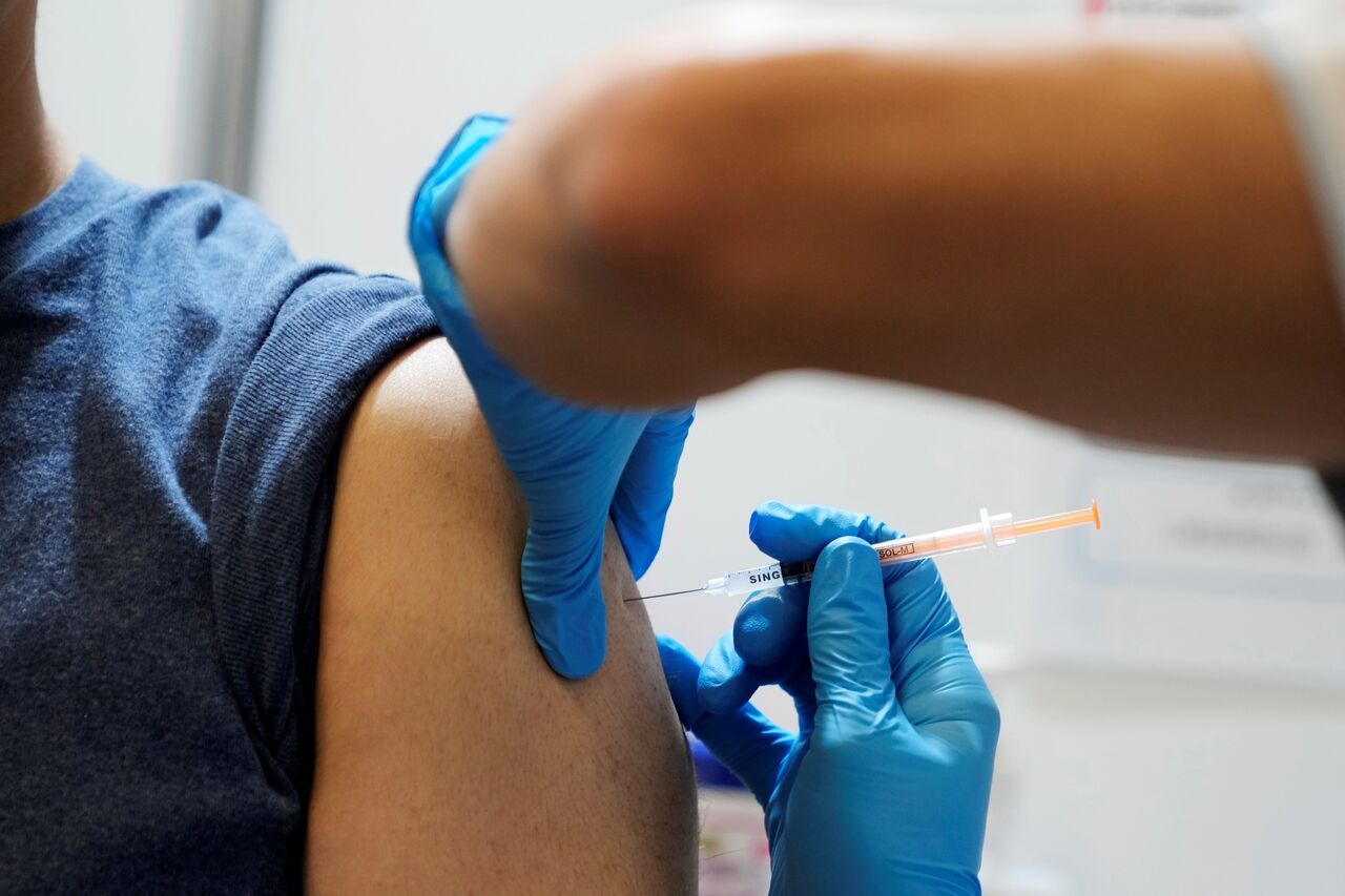 Estados Unidos aprueba totalmente la vacuna contra el COVID-19 de Moderna