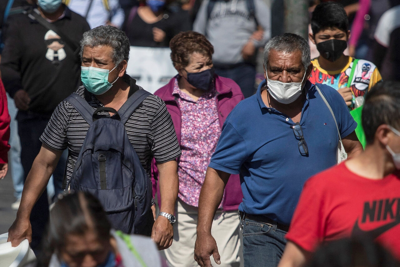 Salud reporta tres semanas consecutivas con reducción del COVID-19 en México